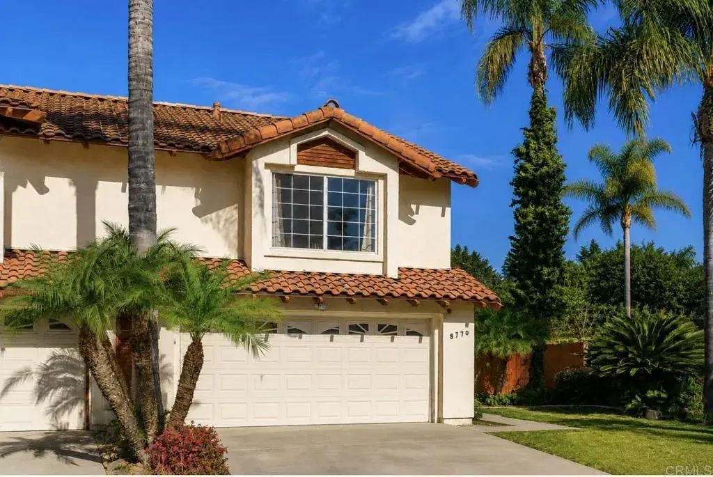 8770 Rideabout Lane, 