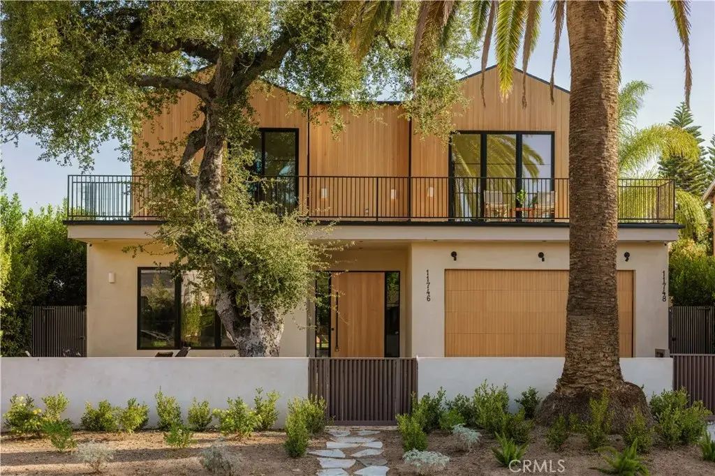 11746 La Maida Street, Valley Village
