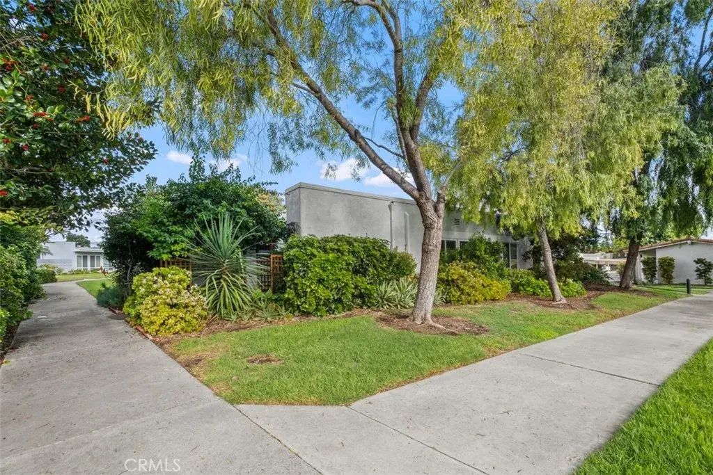 2198 Via Mariposa East D, Laguna Woods