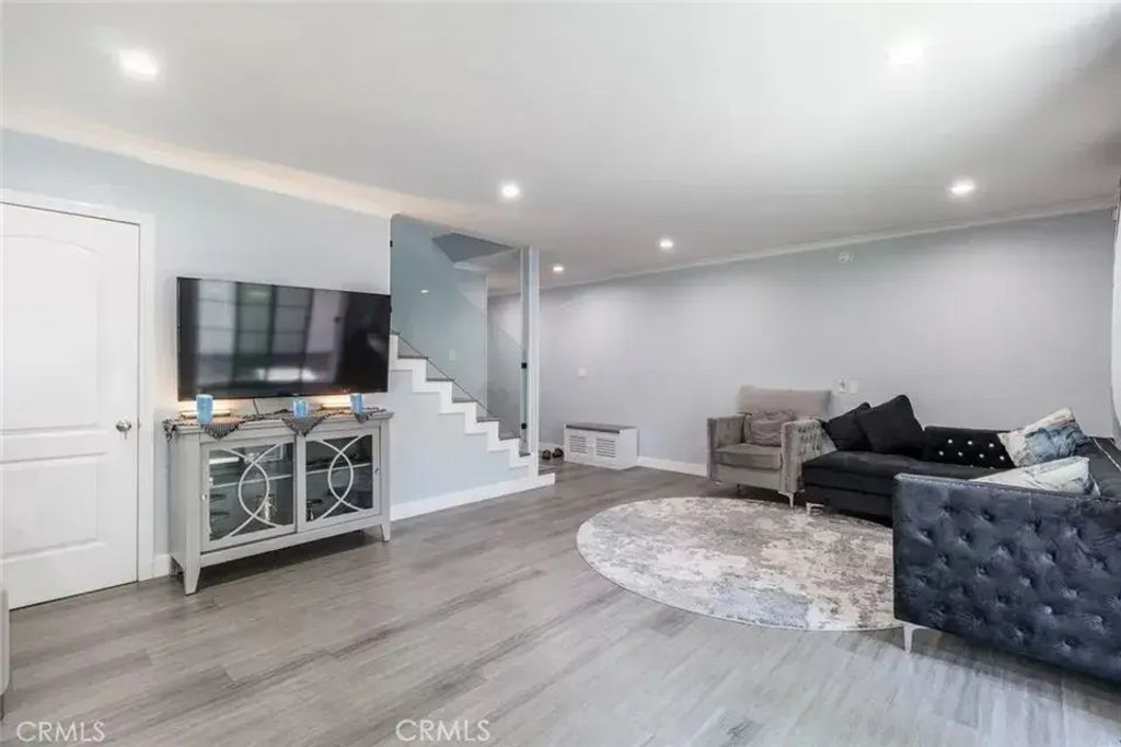 7046 De Celis 6, Los Angeles