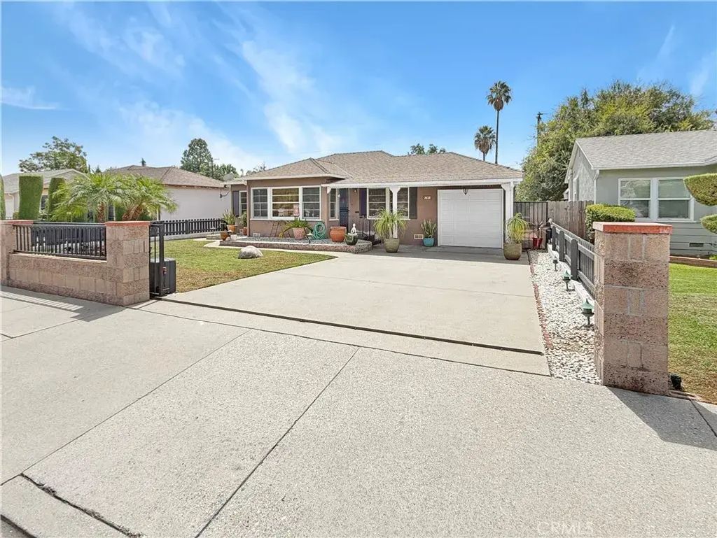 3618 E Del Mar Boulevard, Pasadena