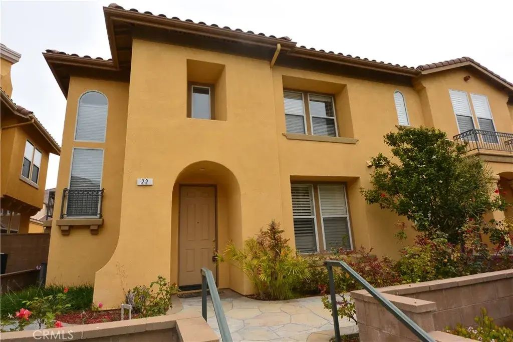 22 Roseville, Irvine
