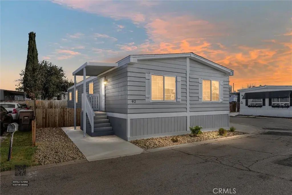 92 Cinnamon, Bakersfield