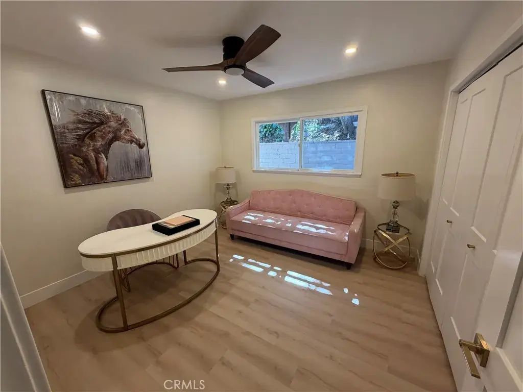 3370 Coy, Sherman Oaks
