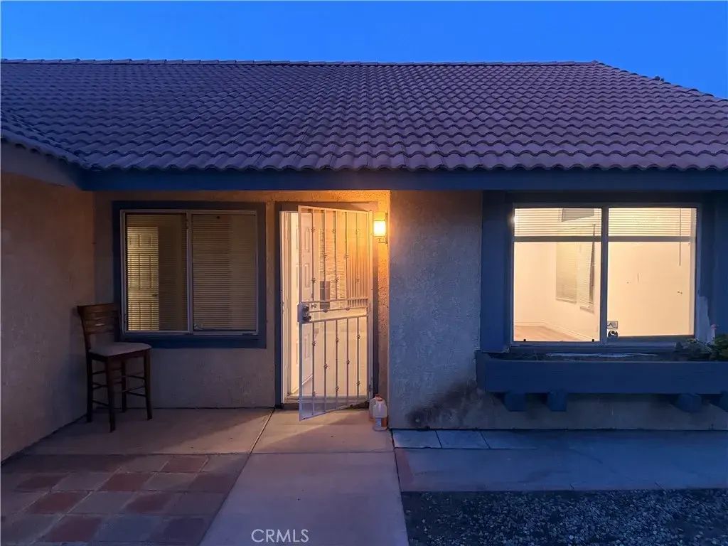10452 Zinfandel Drive, Adelanto