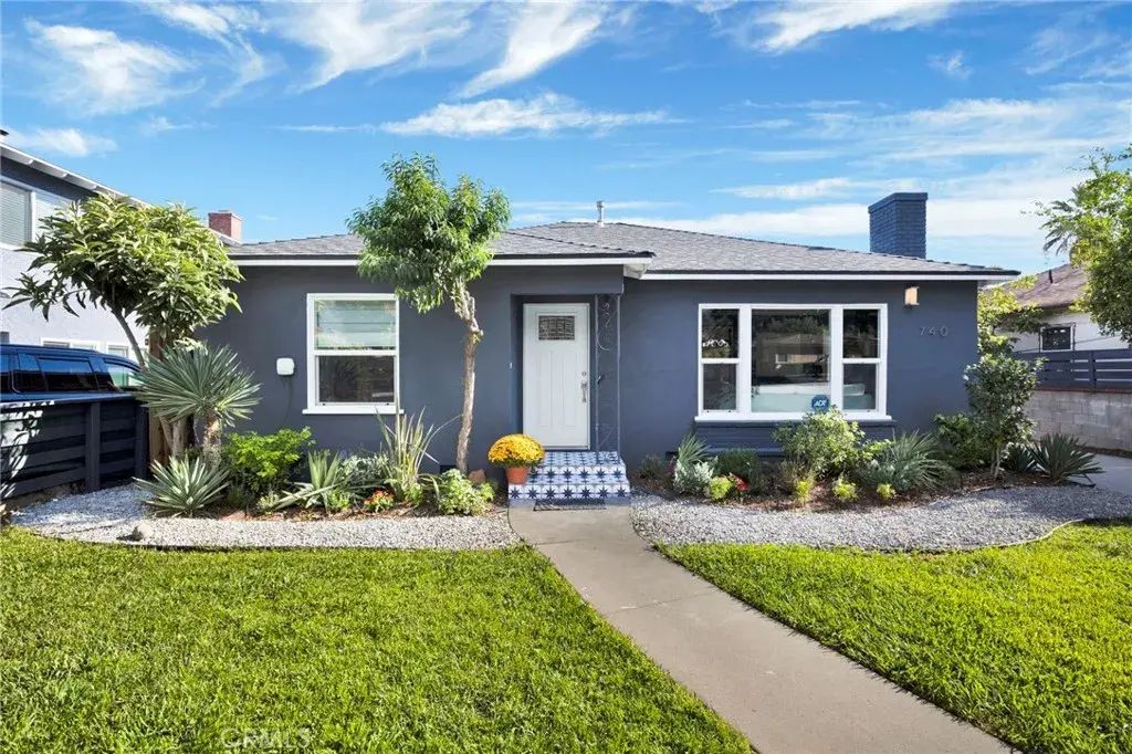 740 W Colorado, Monrovia