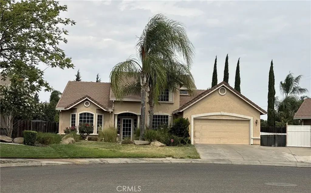 1495 Davenport, Merced