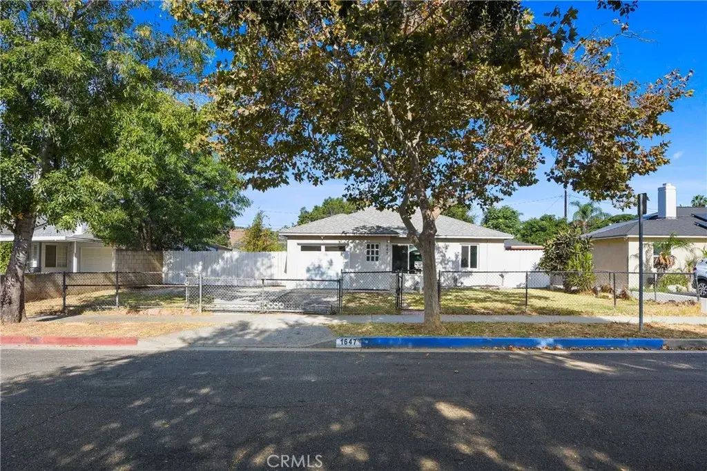 1647 S Huntington Street, Pomona