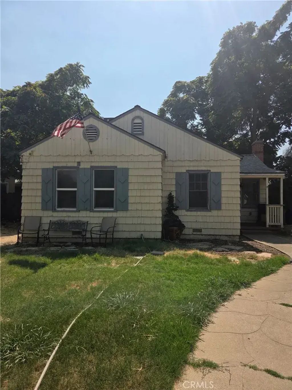 52 W 25th, Merced
