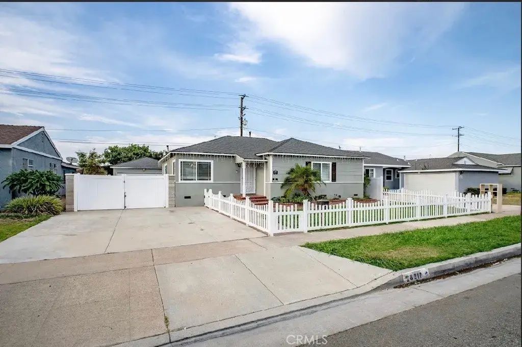8217 Poinsettia Drive, Buena Park