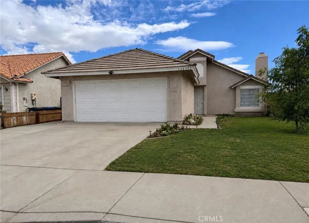 36902 Goldenview, Palmdale