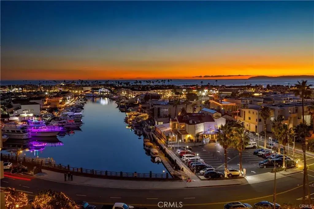 2600 Newport 11, Newport Beach