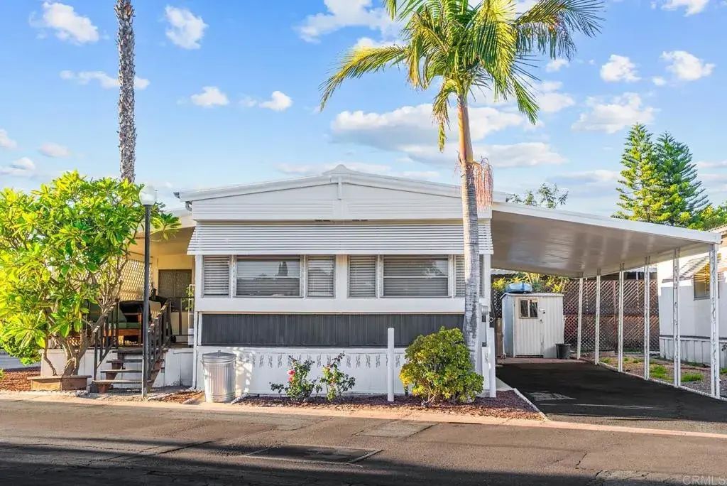 8 Angelus, Escondido