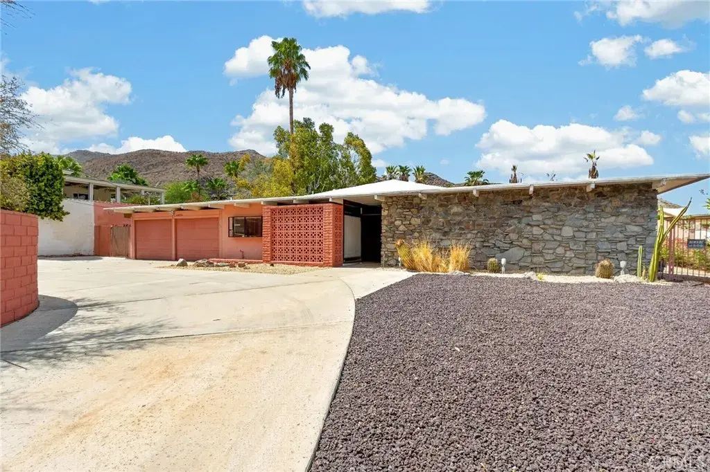 67870 Carroll Drive, Cathedral City