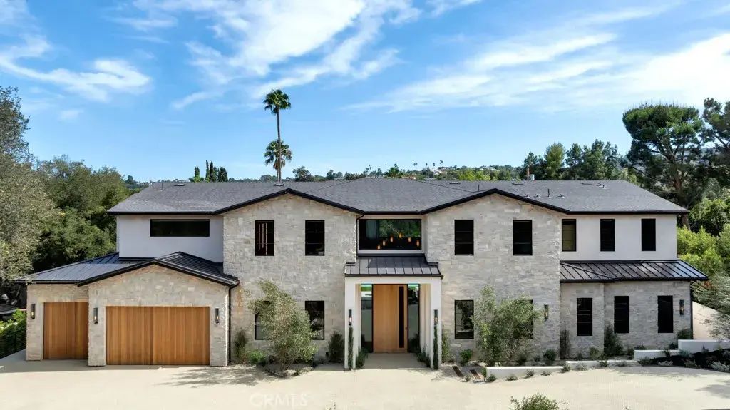 16708 Huerta, Encino