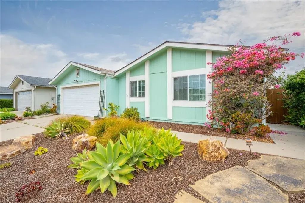 927 Vista Del Rio, Santa Maria