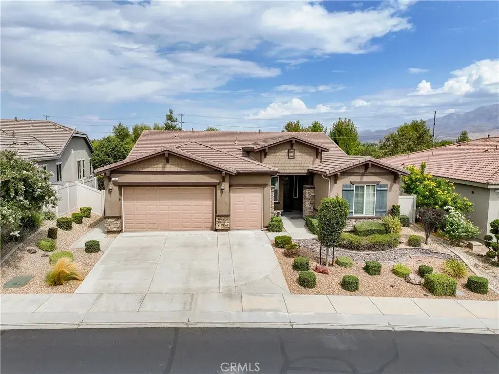 1564 Rio Grande, Beaumont
