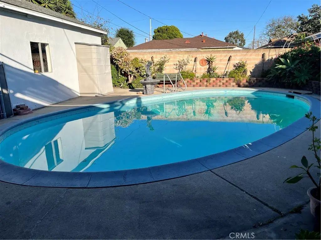 15502 Halcourt, Norwalk
