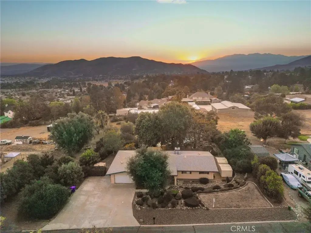 10222 Cherry Croft Dr., Yucaipa