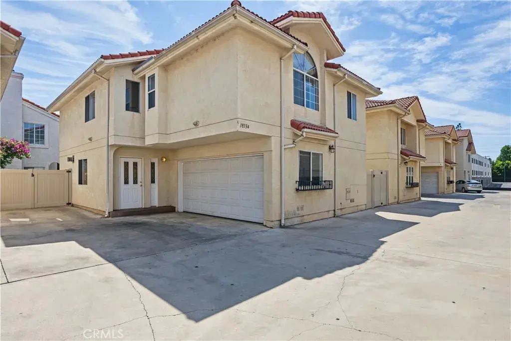 18334 Keswick St., Reseda
