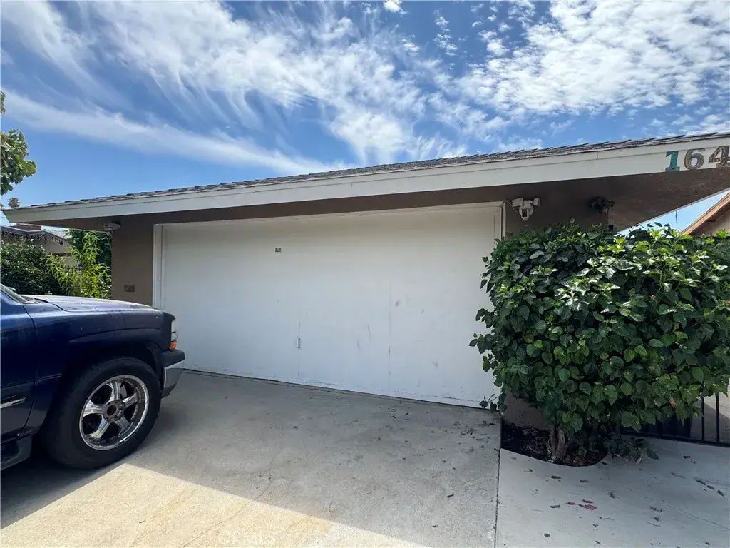 16435 Upland Avenue, Fontana