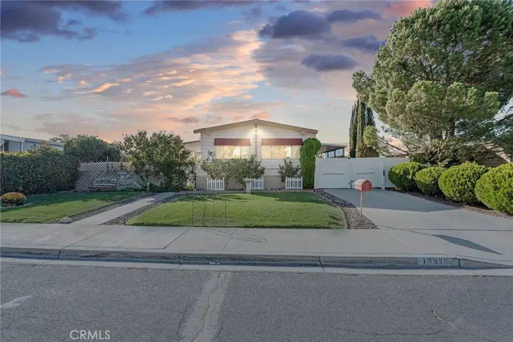 13962 Riviera, Victorville