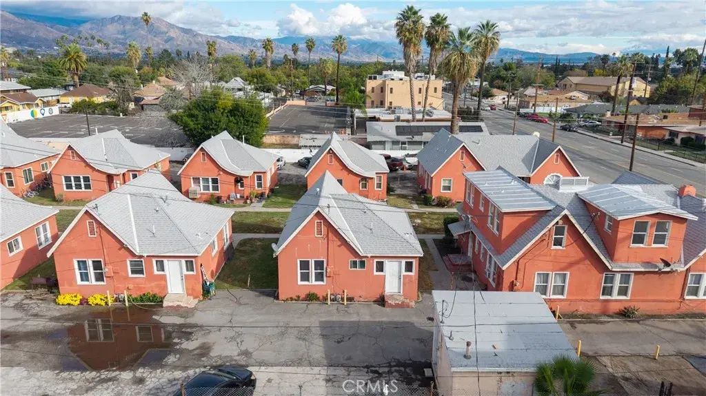 260 W 9th Street 260, San Bernardino