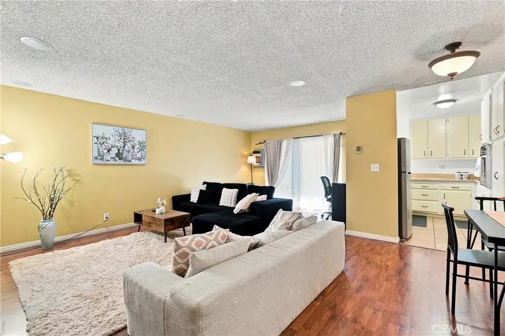 5625 Windsor Way 211, Culver City