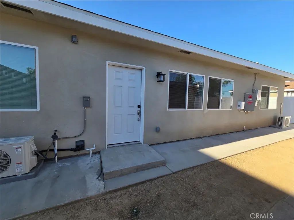 121 North Baymar B, West Covina