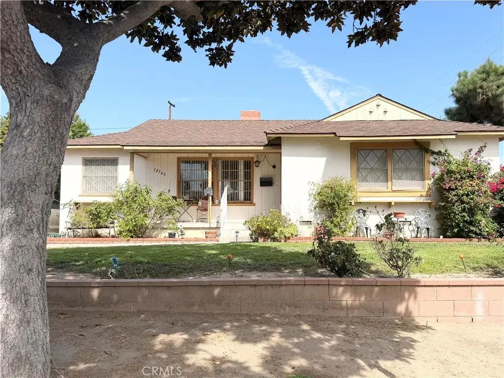 10166 Pounds Ave., Whittier