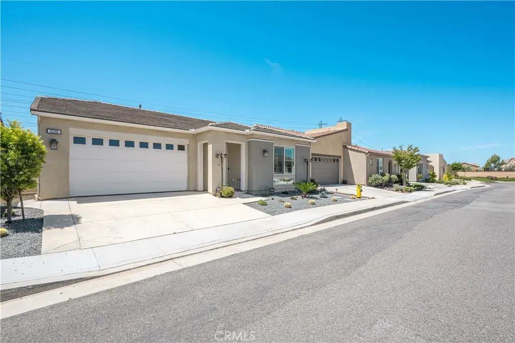 1519 Village Green, Beaumont