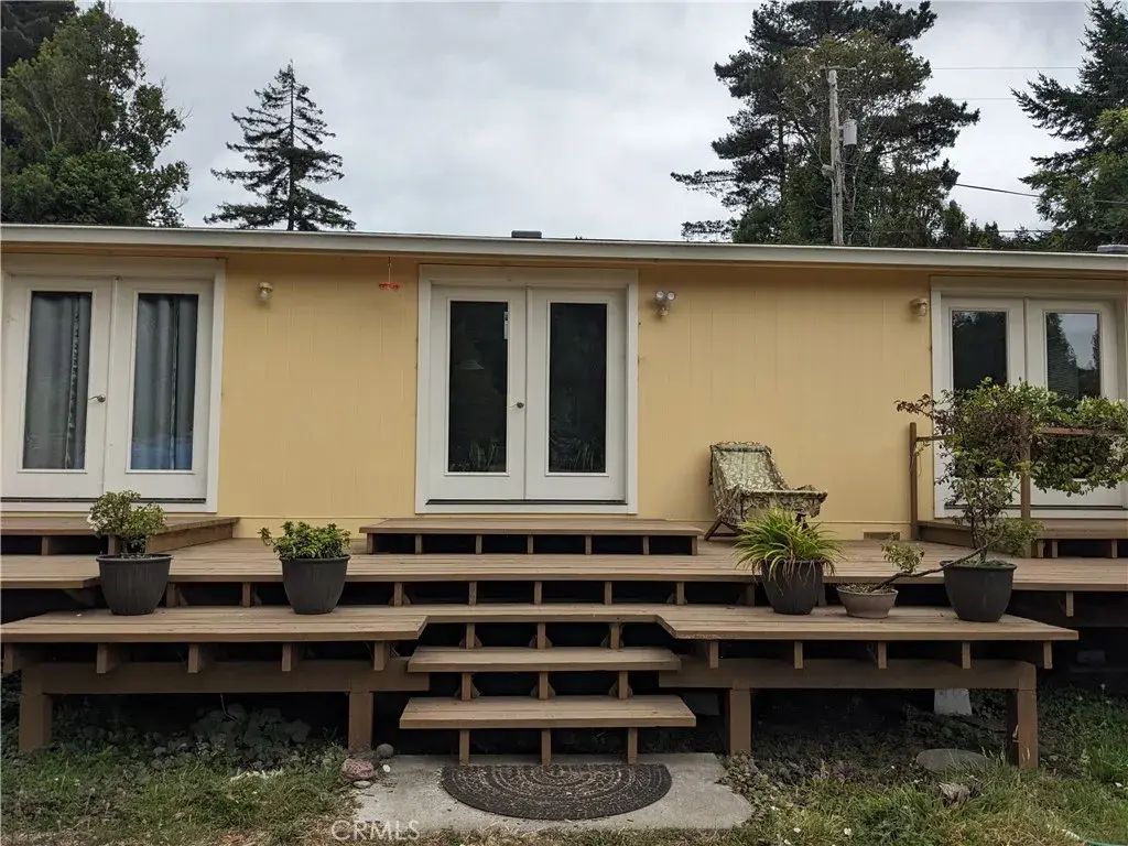 203 Pine Lane, Fortuna