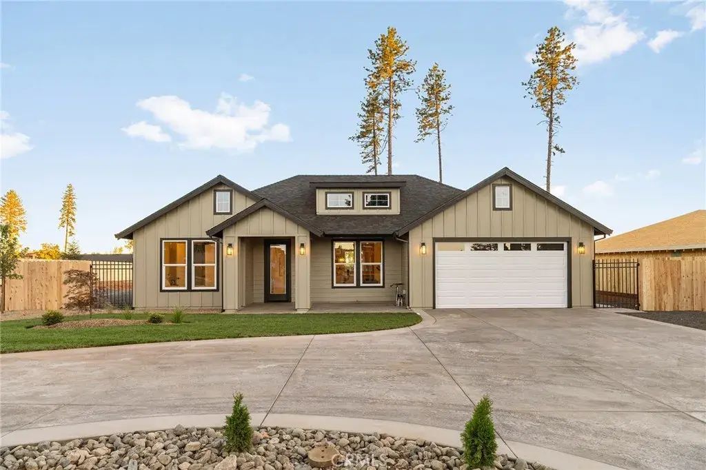 570 Bille Road, Paradise