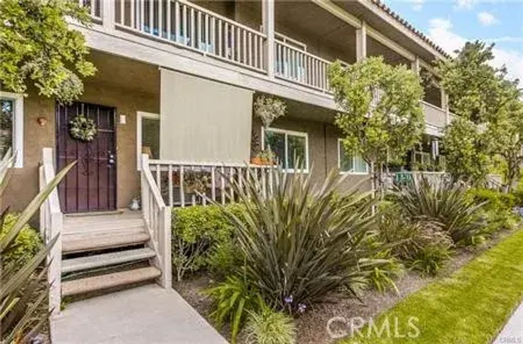 611 S La Veta Park Cir 127, Orange