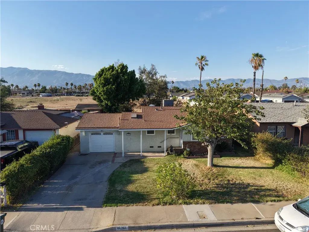 16262 Ivy Avenue, Fontana