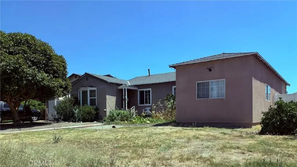 2346-2346 1/2 Fairgreen Avenue, Monrovia