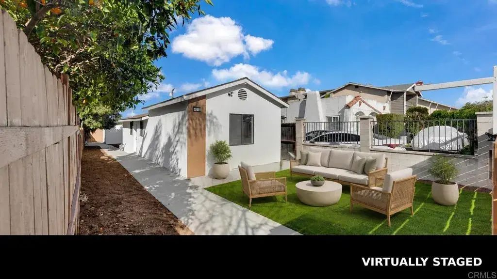4312 Winona Avenue, 