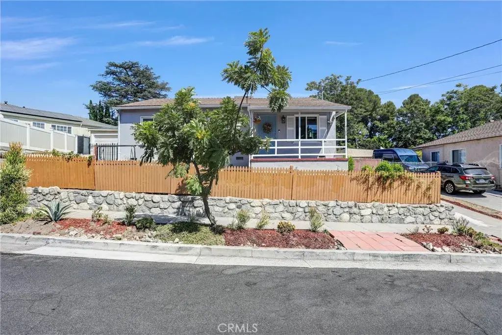 4308 Cloud Avenue, La Crescenta