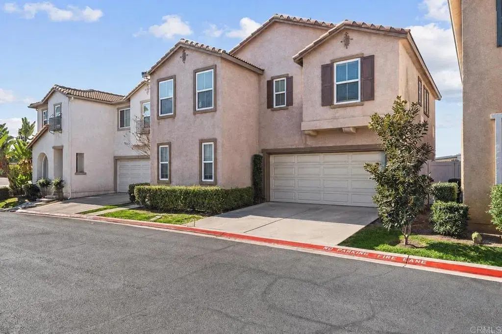 417 Swansea, Escondido