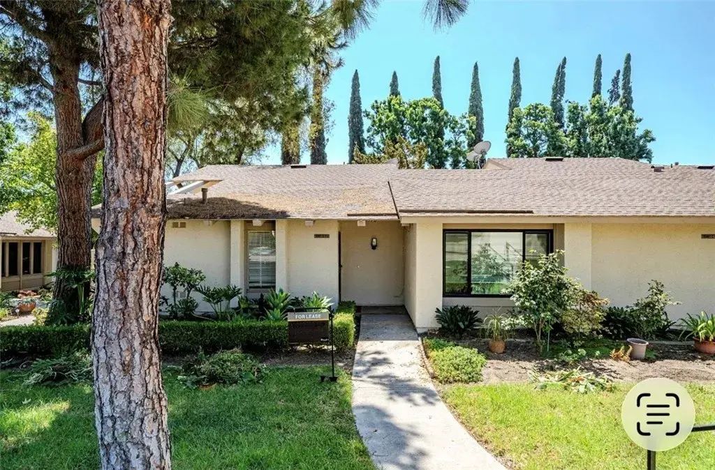 15951 Alta Vista, La Mirada