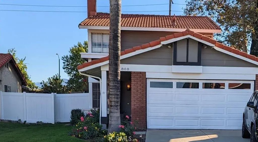 808 Atchison, Colton