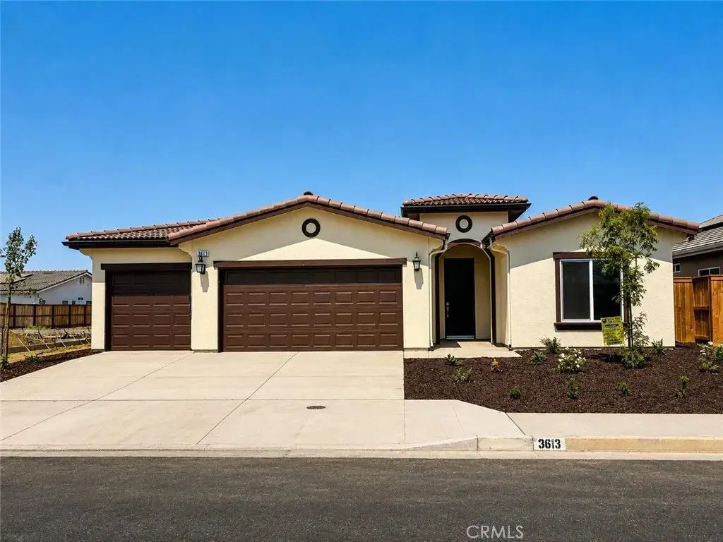 3813 Via Capitola, Madera
