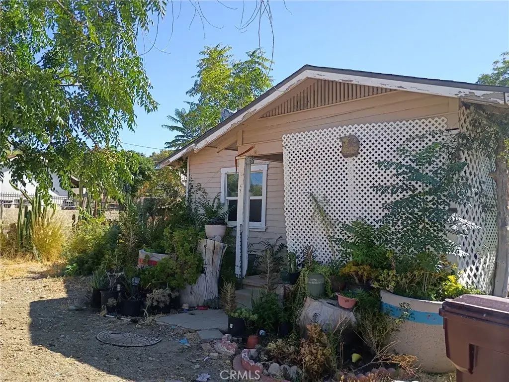 480 Martin, Banning