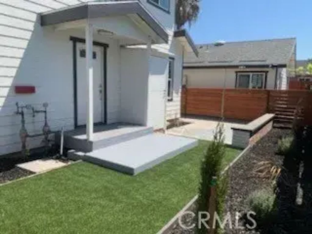 8232 Artesia, Buena Park