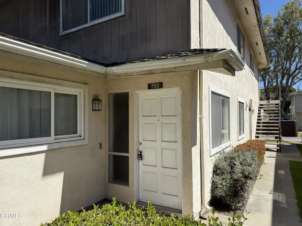 752 W Hemlock Street, Port Hueneme
