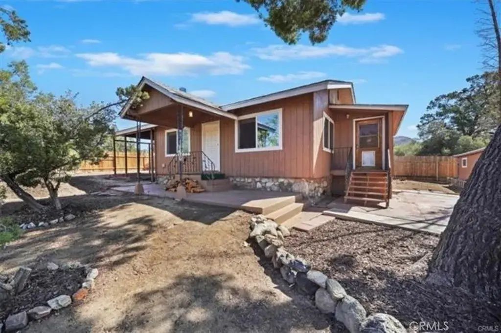 69777 Sugarloaf, Mountain Center