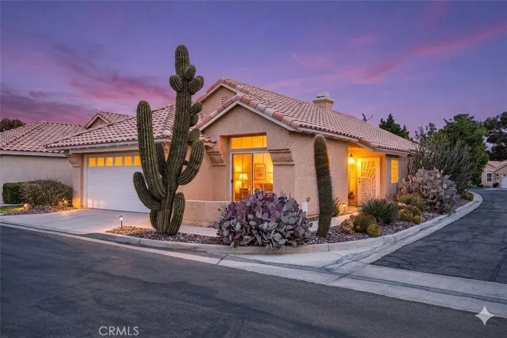 11545 Mountain Meadow, Apple Valley