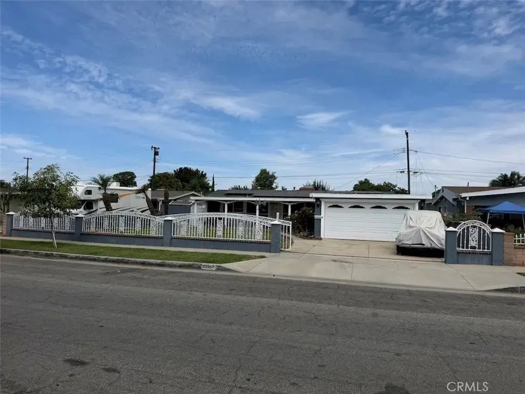 13957 Bora Dr, La Mirada