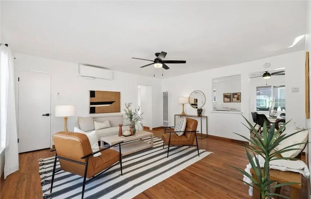 5538 Linden Avenue, Long Beach