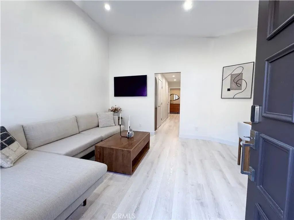 8601 Sunland Blvd 67, Sun Valley
